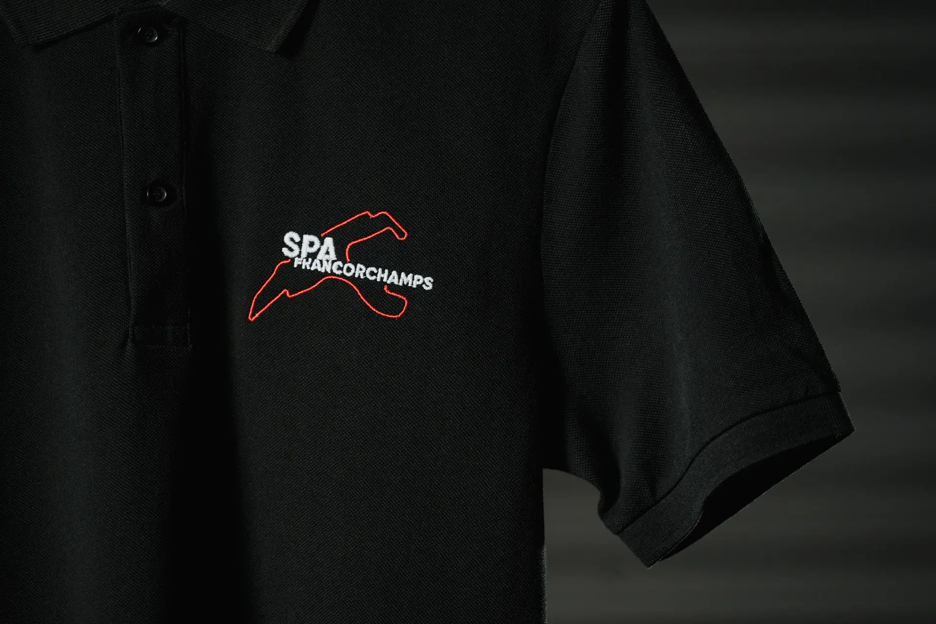 Basic - Polo Noir Logo Torse 2