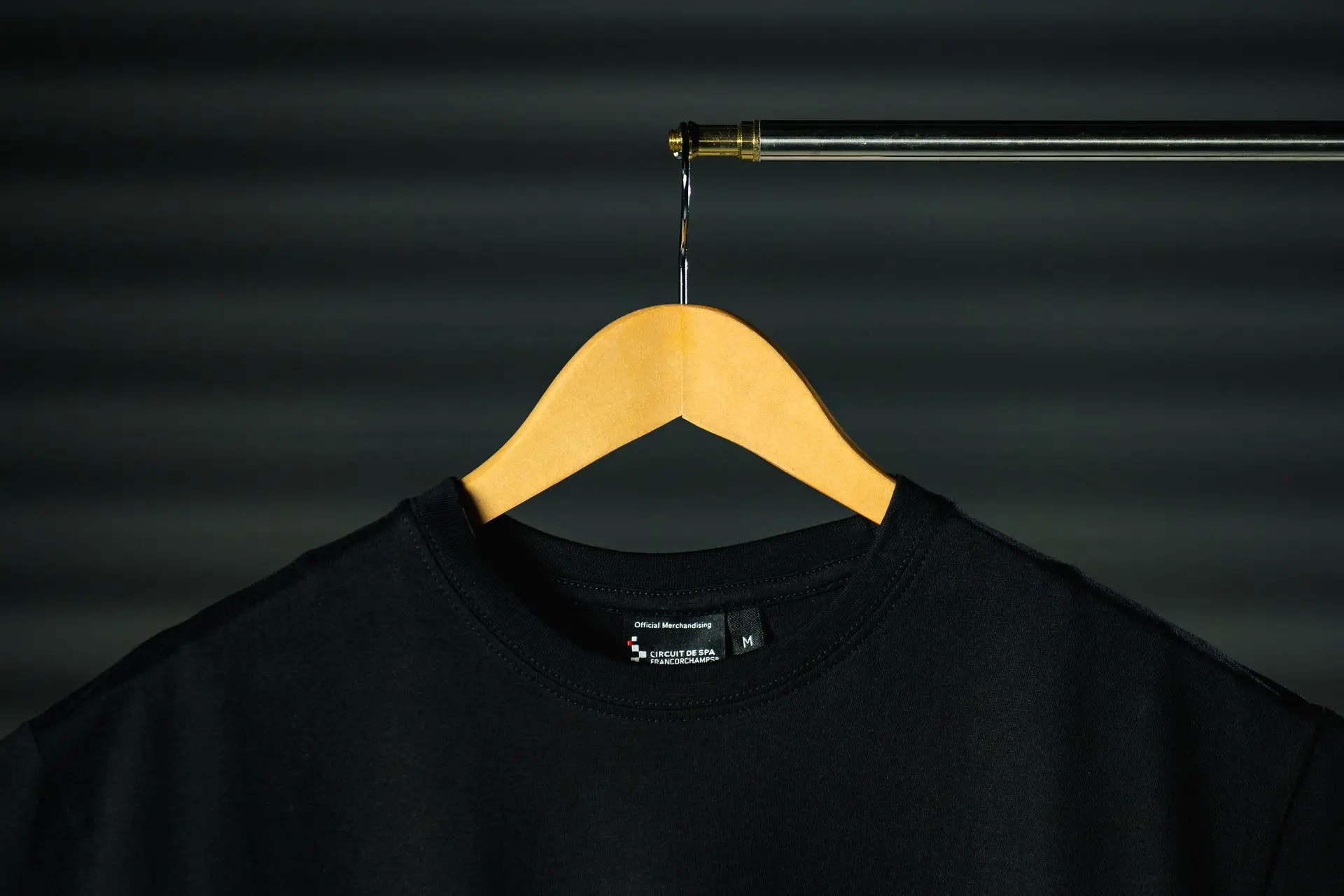 Basic - T-Shirt Tracé Torse 1