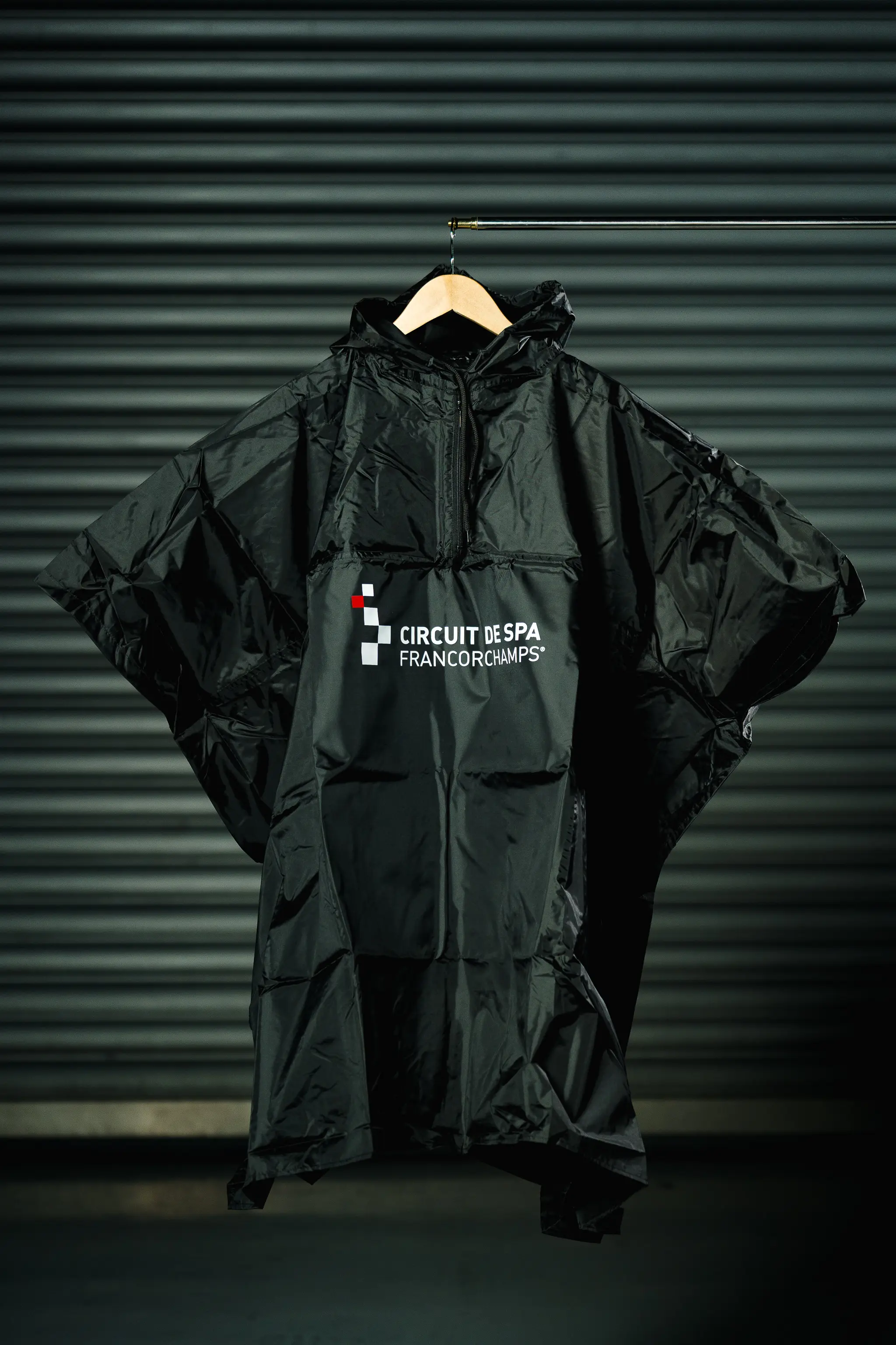 Basic - Poncho Noir