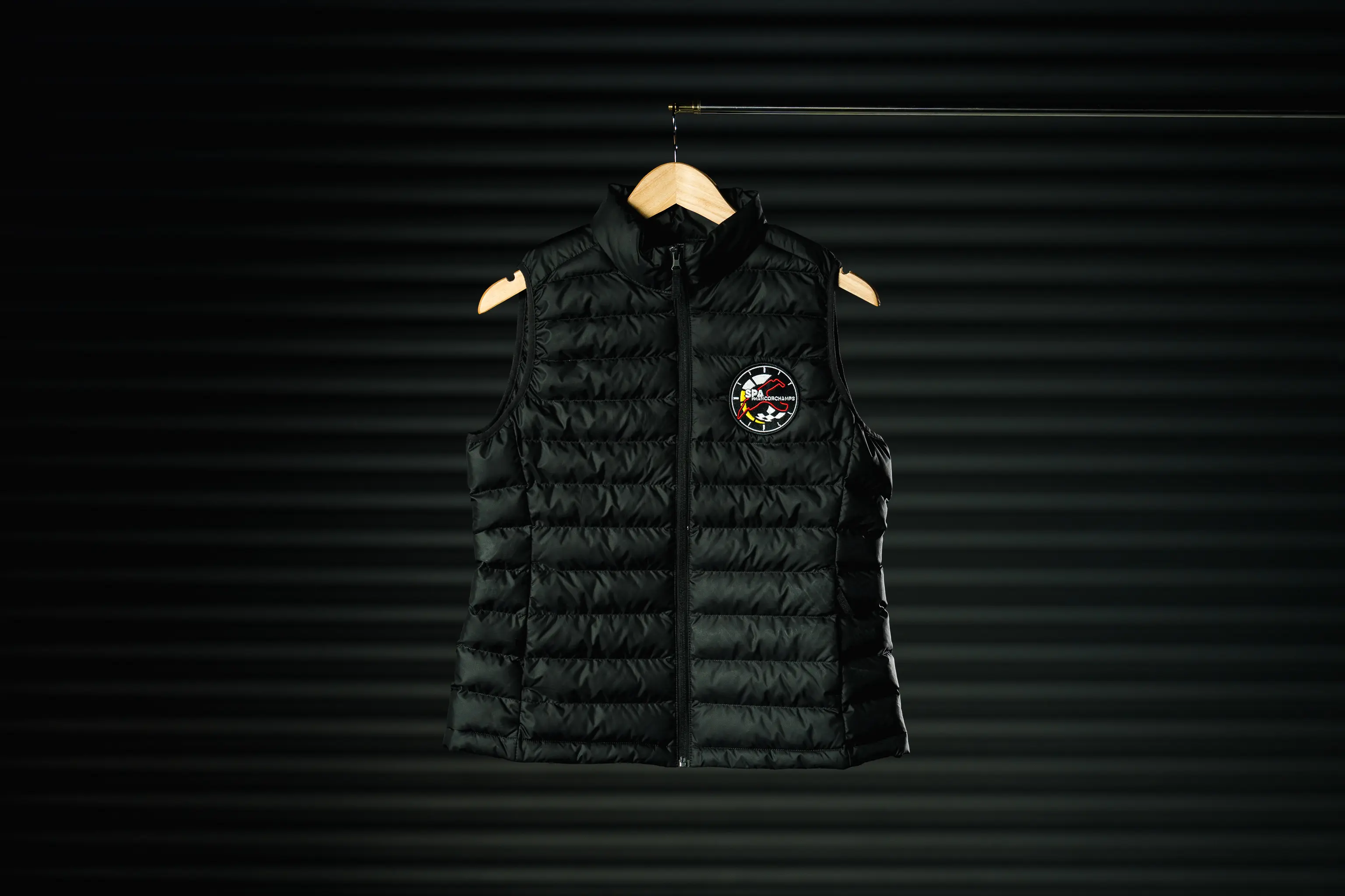 Iconic - BodyWarmer Femme - Ecusson